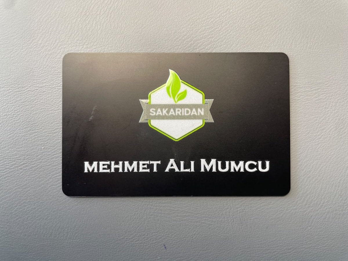 Mat siyah